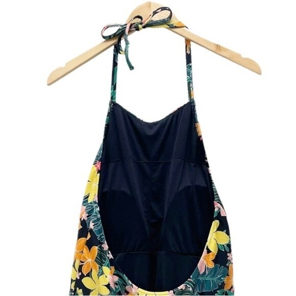 Old Navy Hibiscus Print Plus Size Halter Tie One Piece Swimsuit Plus Size 2X - Picture 6 of 12